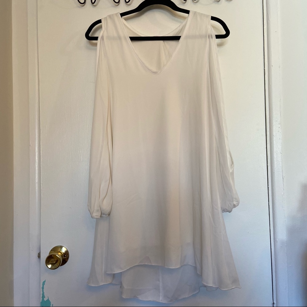 DAILYLOOK Open Sleeve Swing Dress